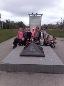 Обучающиеся второго класса посетили достопримечательные места нашего посёлка